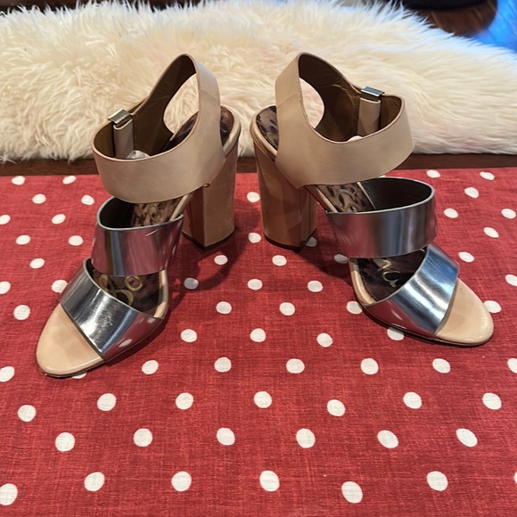 Sam Edelman Yelena Block Heels Sandals. Silver strap sandals - Picture 1 of 14